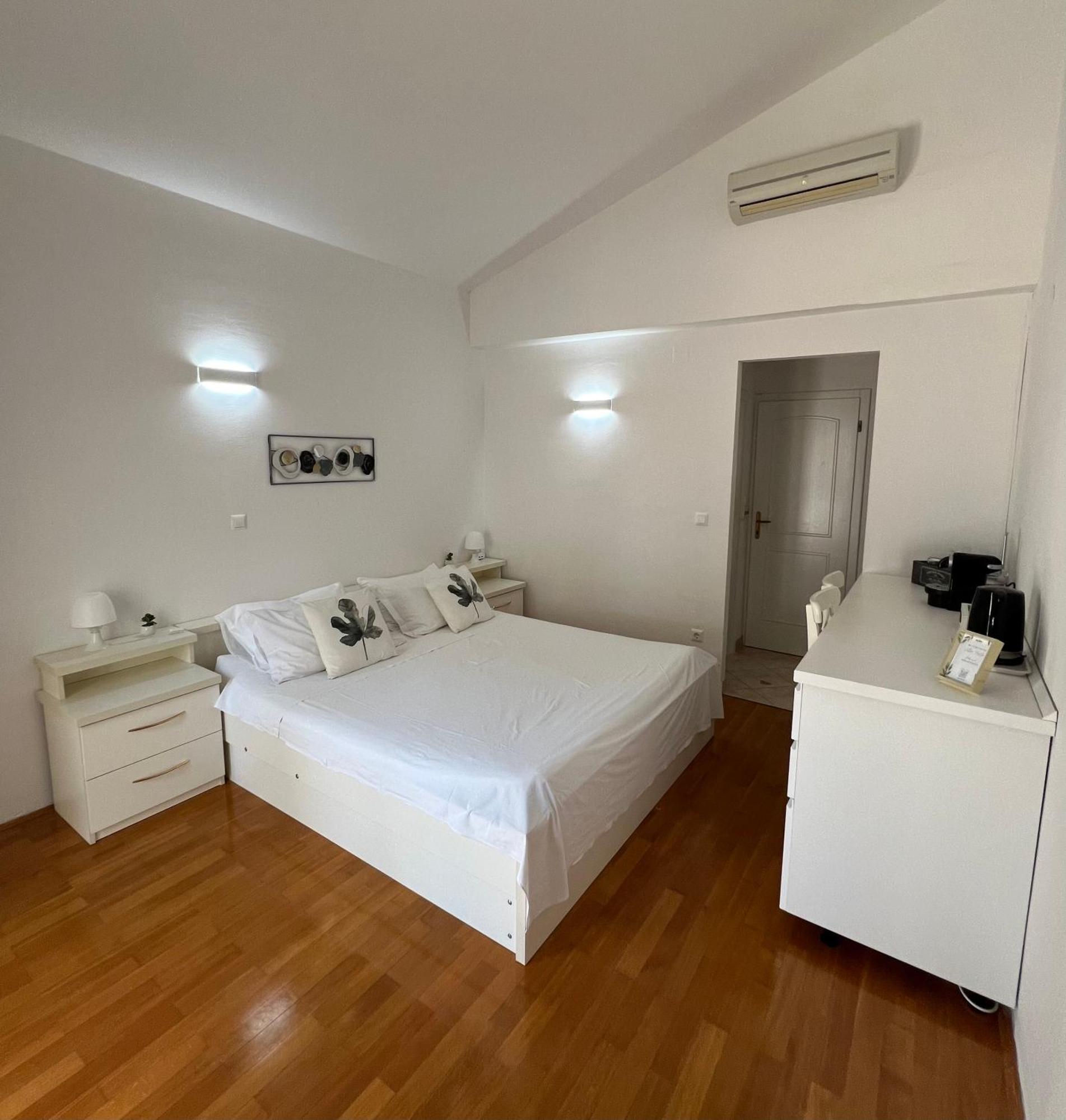 Villa Hosta Apartments Hvar Town Rum bild