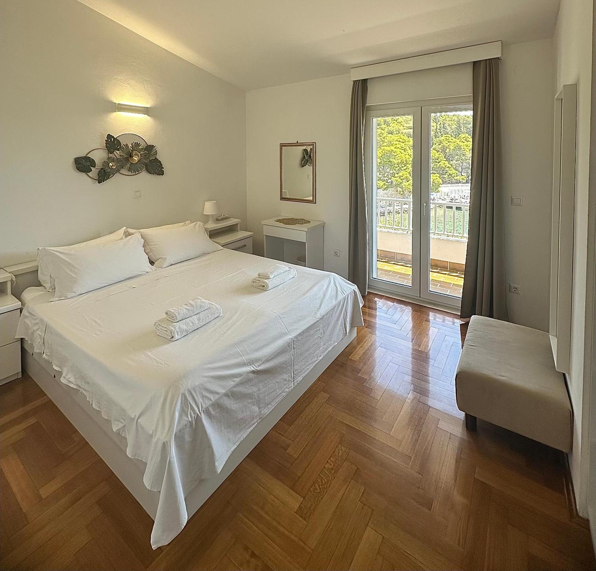 Villa Hosta Apartments Hvar Town Exteriör bild